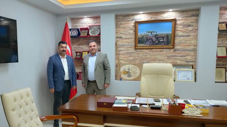 Ziratodası başkanımız Zekeriya Gülmezi Atatürk mahalle muhtarımız İrfan dalganı ve Kızılay Sincan Başkanı Taner Gürsoy ziyaret ettik misafir perlerliklerinden ötürü kendilerine teşekkür ederim DEVA Sincan’<a href="/alibabacan/">Ali Babacan</a> <a href="/devapartisi/">DEVA Partisi</a> <a href="/aliguven_06/">Ali Güven</a> <a href="/zekeriyagulmez/">Zekeriya  Gülmez🇹🇷</a> @ankarayadeva