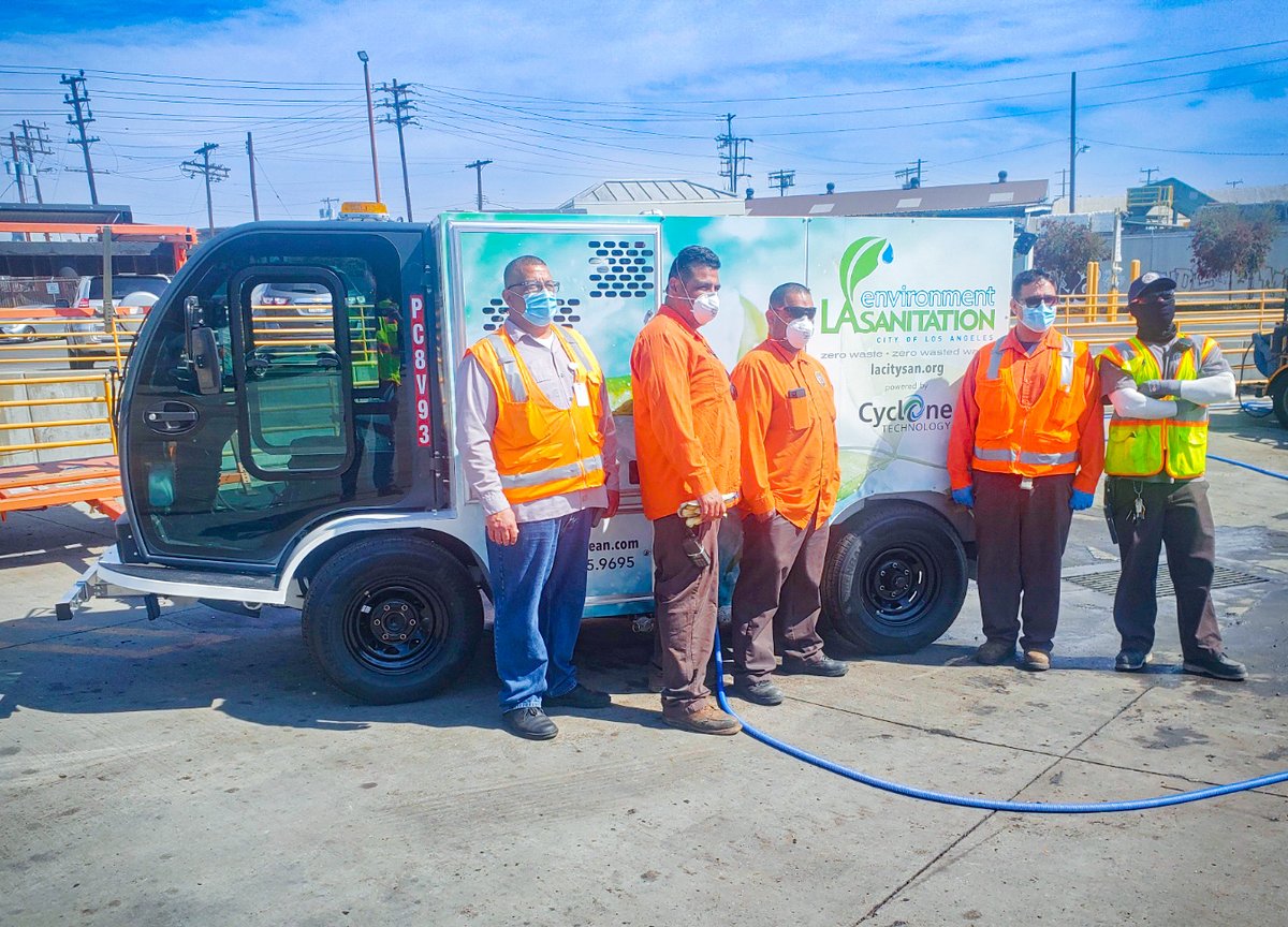 CycloneTech's tweet photo. LA City Sanitation is trained and ready to use their CY5000! 
The city is very conscious about saving water and with 95% wastewater recovery on all of our machines, we are proud to support their water saving efforts. 

Find out more about our machines https://t.co/5QlPx0NDvn https://t.co/PgrXSkdV1X