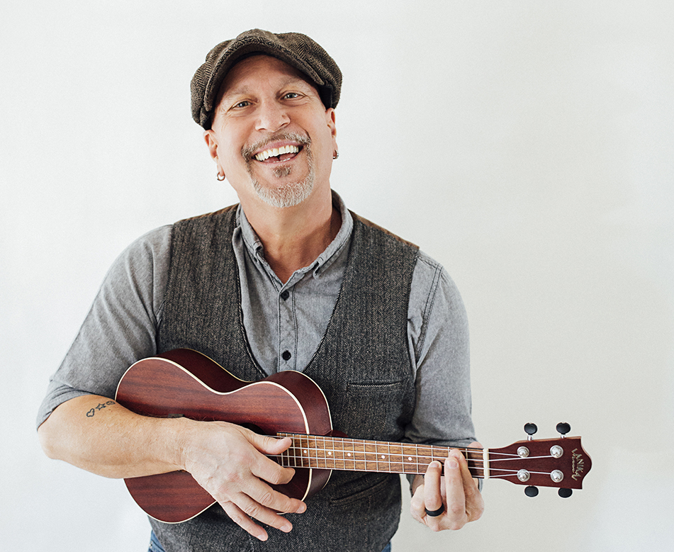 BirdinHandNews's tweet photo. Sing a song of spring! Award-winning entertainer Steven Courtney brings kid-friendly live entertainment to the Spring Celebration at our Bakery &amp; Cafe on Monday, March 21, 2–5 p.m.  https://t.co/VlwhsZU2Se https://t.co/GUgjKoUldr