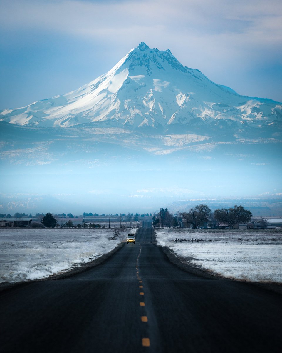RyanResatka's tweet photo. Cold morning drives in Oregon ❄️ https://t.co/v8u0MTmqUw