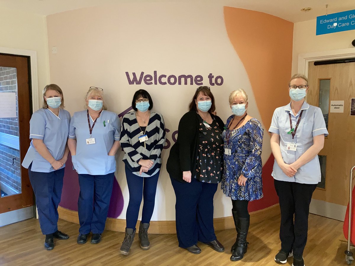 ComYates's tweet image. #internationalwomansday It is a privilege to work with an amazing group of women in the Lymphoedema clinic ⁦@TeessideHospice⁩ they demonstrate their strength daily supporting , educating and showing compassion to people living with lymphoedema #LAW