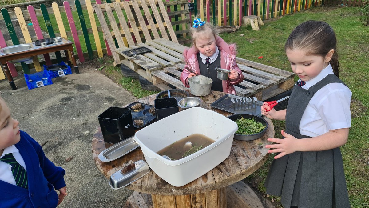 lacheprimary's tweet photo. The revamped mud kitchen is going down a storm in Reception.  Grass pie, fir cone cakes and mud soup were on the menu today. https://t.co/gDNnLMWobZ