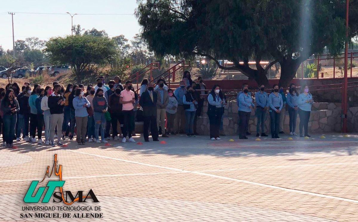 El día de hoy tuvimos el primer el evento cívico de manera presencial después de vivir la educación de manera virtual #UTSMA
#utsmamegusta #educacion #universidad #sanmigueldeallende
