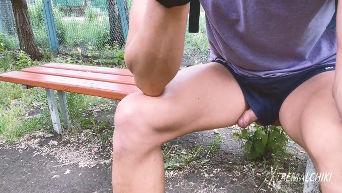 My usual dickflash when I'm sitting anywhere... bench, bus, cinema? #outdoor #gay #dickflash #shorts