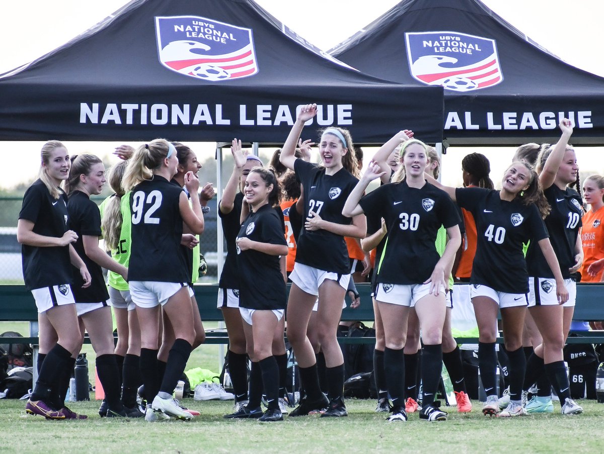 Happy International Women's Day to all the ladies that have made this beautiful game even more beautiful! #playlikeagirl #DKSCproud 
<a href="/DKSC_official/">D'Feeters Kicks Soccer Club</a>