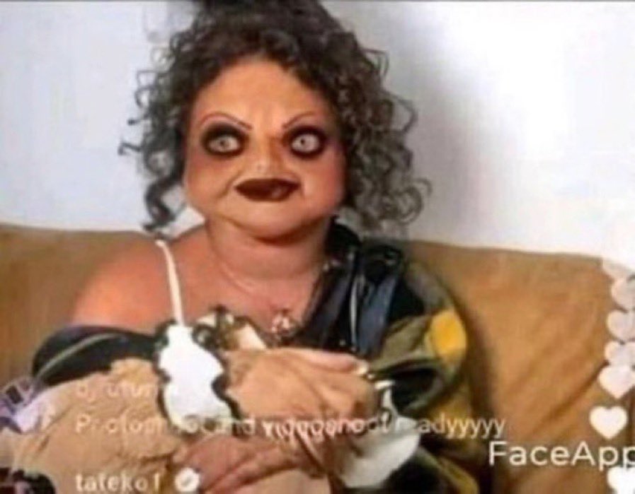 baeedrian's tweet image. Apple Music looking real good right about now.