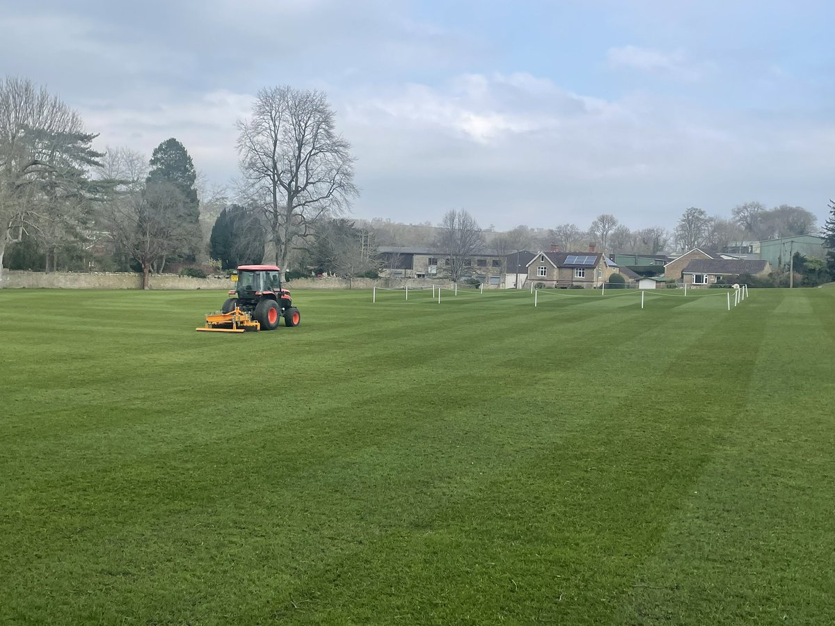 ksbgrounds's tweet photo. Started thinning out the abbey outfield today. Double pass with the quadraplay then a hoover up. Still plenty more to come out #thatchlife #cricketseason #KSBEasterTerm @KingsBruton https://t.co/ADYFHpn6VU