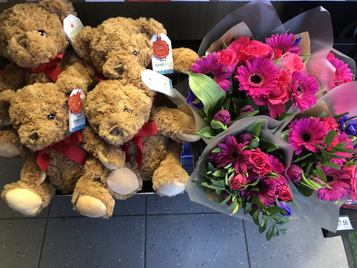 Sarah Roberts (@sarahroberts66) on Twitter photo Looking Fabulous #boysladeroad <a href="/YvonneKS11/">Yvonne Smith</a> <a href="/EmmmaSamanthaa/">Emma Samantha</a> <a href="/mycoopfood/">Central Co-op Food</a> @PaulalanDennis <a href="/Lilyelliott21/">Lily Elliott</a> Looking Fabulous #boysladeroad <a href="/YvonneKS11/">Yvonne Smith</a> <a href="/EmmmaSamanthaa/">Emma Samantha</a> <a href="/mycoopfood/">Central Co-op Food</a> @PaulalanDennis <a href="/Lilyelliott21/">Lily Elliott</a>