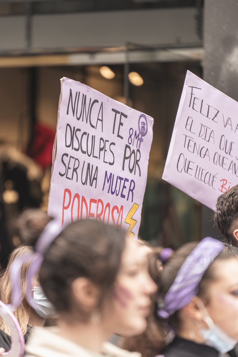 aleedealejandra's tweet image. Sevilla será la tumba del machismo 💜 #8M #8Marzo2022