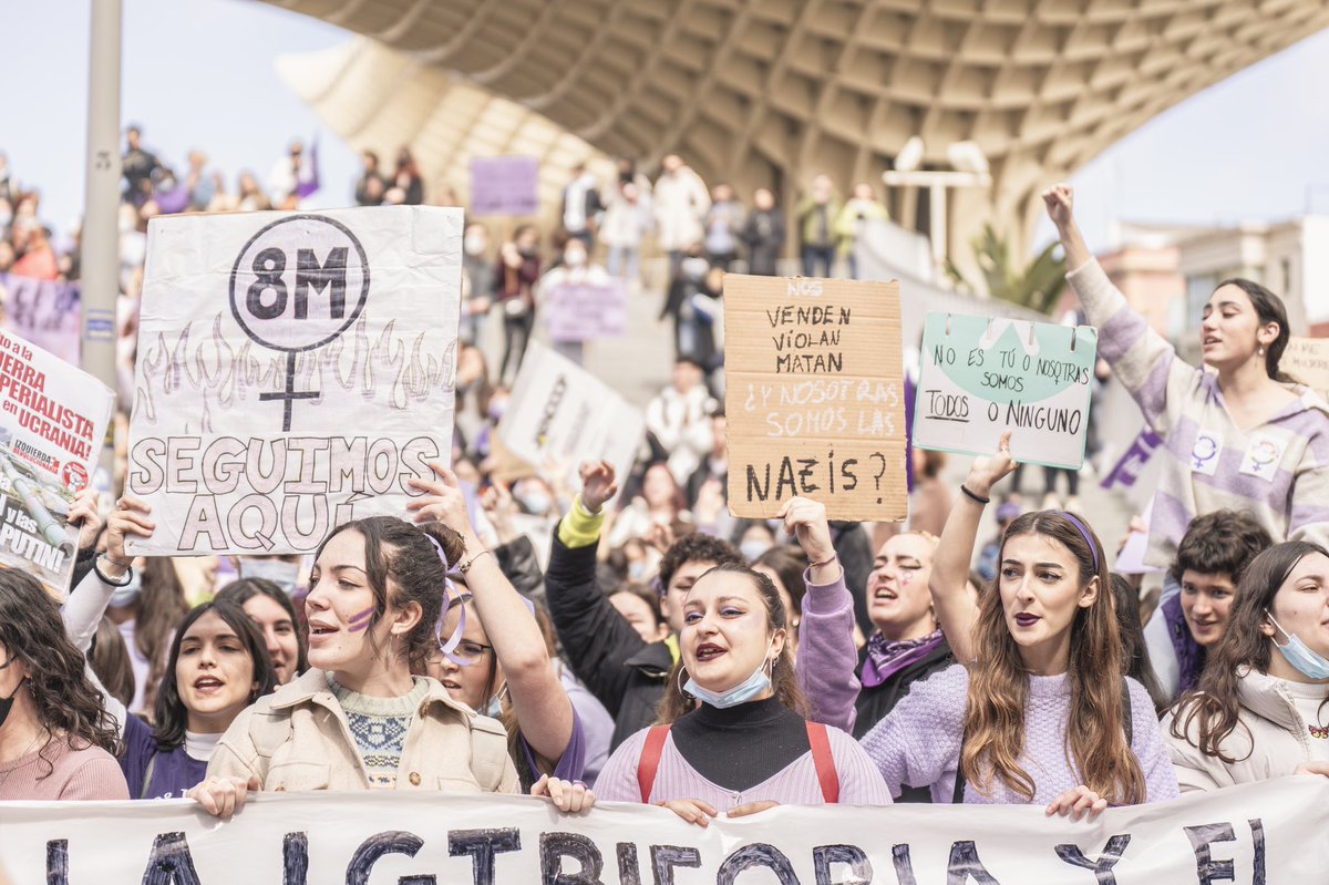 aleedealejandra's tweet image. Sevilla será la tumba del machismo 💜 #8M #8Marzo2022