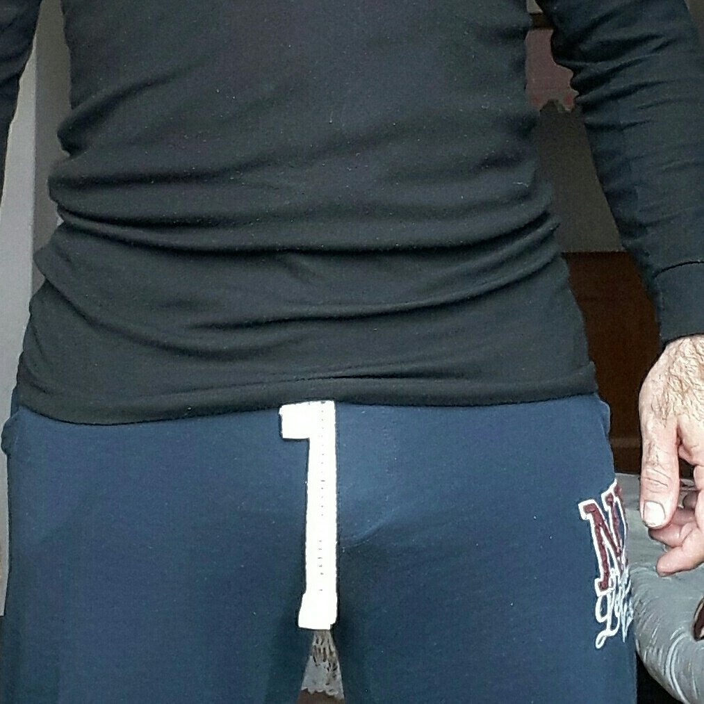 Selam ben aktif  muz yemek isteyen var mı🍌👅❤