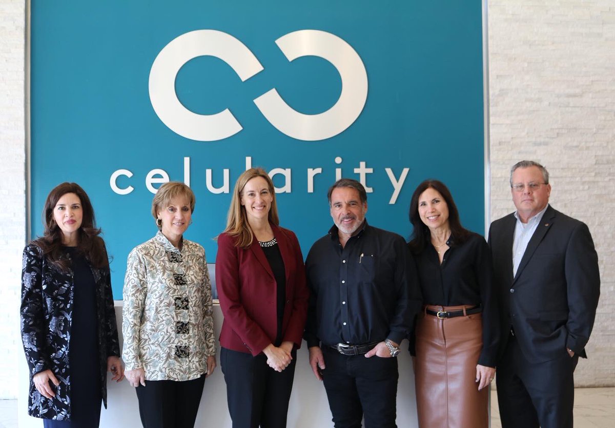 GovSherrillNJ's tweet photo. I joined @BioNJ_Org President Debbie Hart, @MorrisChamberNJ President Meghan Hunscher and Florham Park Mayor Mark Taylor to learn more about their work from Dr. Hariri and tour the Florham Park HQ last week. https://t.co/vUb7p1mxZv