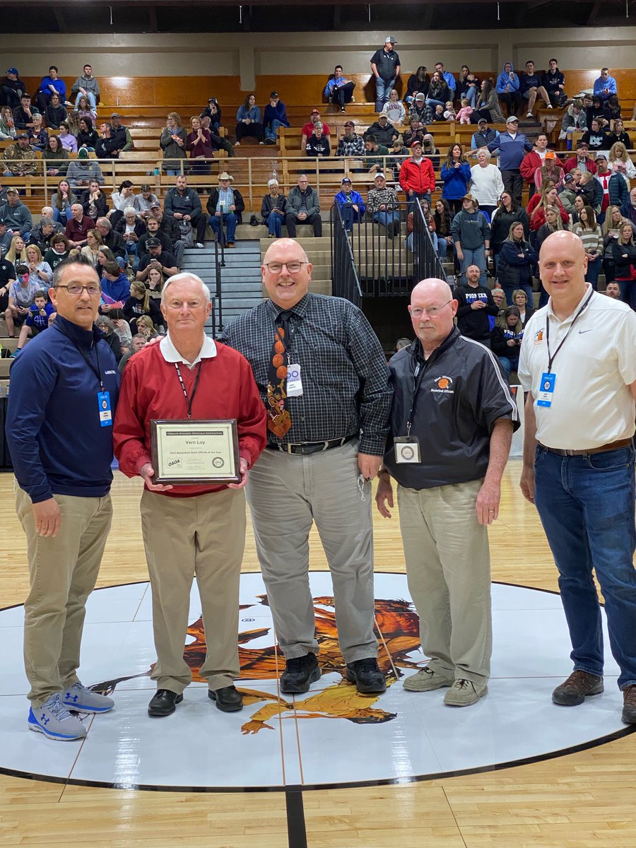 Congratulations to Vern Loy, Commissioner of the Rogue Valley Basketball Officials Association, on being selected as the 2021-22 Basketball Official of the Year. <a href="/OSAASports/">OSAA</a>