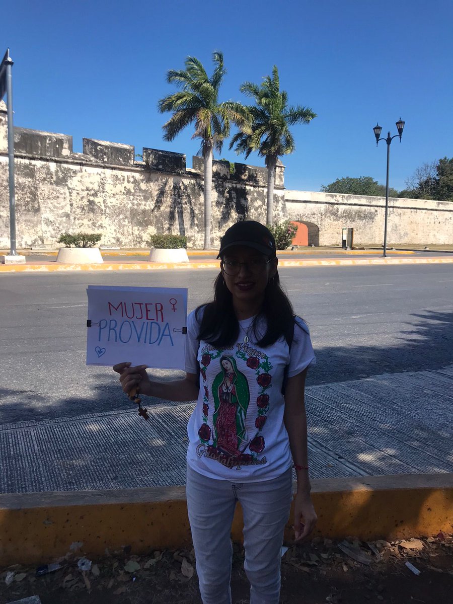 andredelrubi1's tweet photo. No necesito destruir una vida para ser libre, fuerte y poderosa. No hablen por mí. 💙🕊️
#Campeche #8M #mujerprovida https://t.co/xJ1GXTrsMx