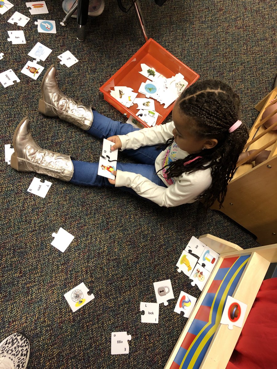 Cassandra Wolfe tweet media