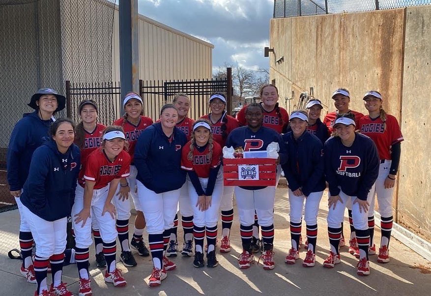 OPSUSoftball's tweet photo. Had a great time this weekend playing at the Hall of Fame Stadium! https://t.co/EJ0KsLdUYt