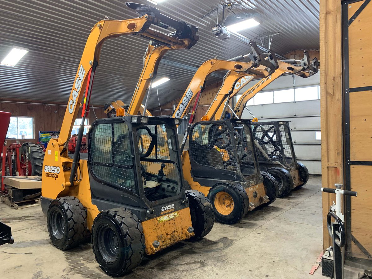 RedEdgeAG's tweet image. Fleet of SR250 Skid Steer Loaders in for Annual Service Inspection 

Service Job Included:
Filters 
AC
Body Work
Hydraulic Line Replacements 
and MORE! 

#RedEdge
#caseconstruction
#construction
#agriculture
