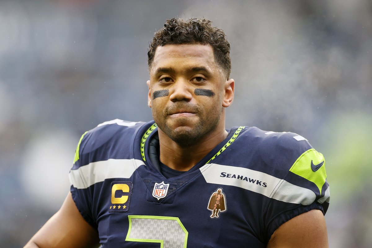 ActionNetworkHQ's tweet photo. 🚨 The Seahawks and Broncos have agreed to terms on a trade for QB Russell Wilson, per @AdamSchefter https://t.co/4J6zGAR9hM