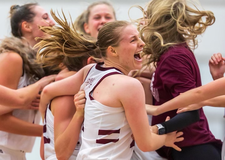 MacEwanGriffins's tweet photo. Today we celebrate #IWD2022 by recognizing all the strong women we have at @MacEwanU &amp; throughout #GriffNation. Thank you to all our amazing athletes, coaches &amp; staff for being a continual source of inspiration.
📷 Chris Piggott, Robert Antoniuk, Joel Kingston https://t.co/IhmdyZICTL