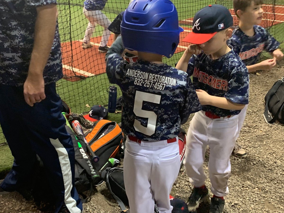 AndersonRestore's tweet photo. Look at these cuties! Anderson Restoration sponsoring these future MLB players. https://t.co/wY7FuwUnt5