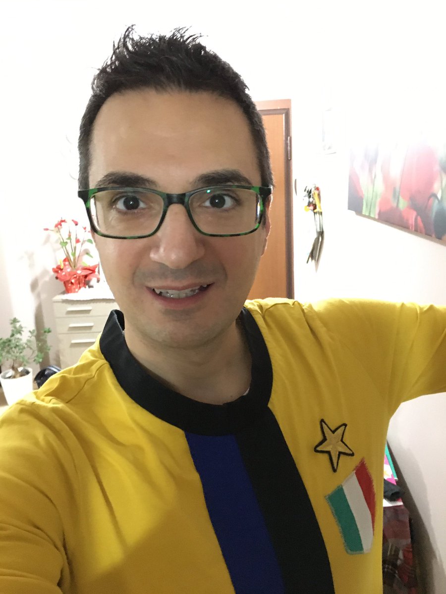 laganheart's tweet photo. Comunque vada...sempre sulla Tua strada! #amala #vivila #Inter #InterFans #LiverpoolInter #UCL #certenotti #nostalginter #LaGrandeInter #InterForever https://t.co/fJVtCeBT6d