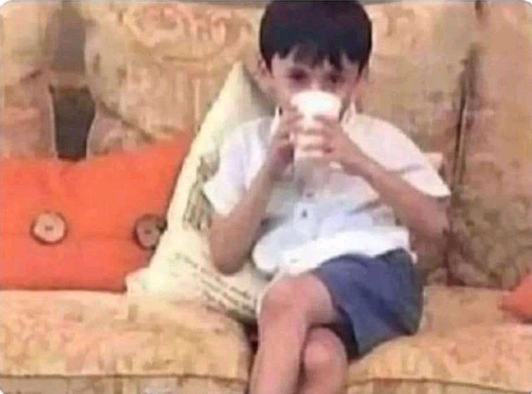 Yo esperando que regrese Spotify para seguir trabajando