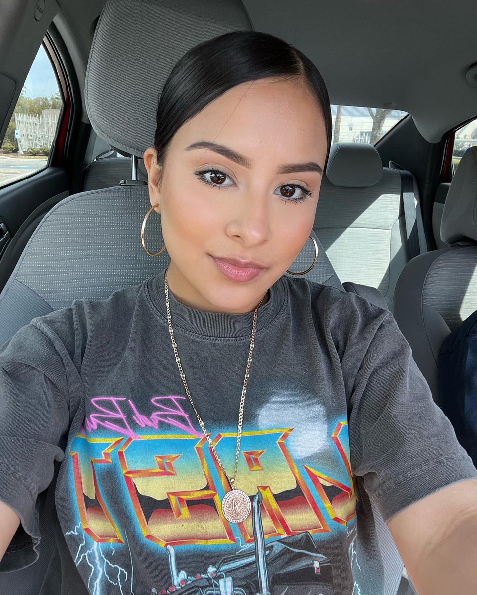 Steph_Hernande's tweet photo. So in luv with myself 🦋💞 https://t.co/9CLgHSUOuN