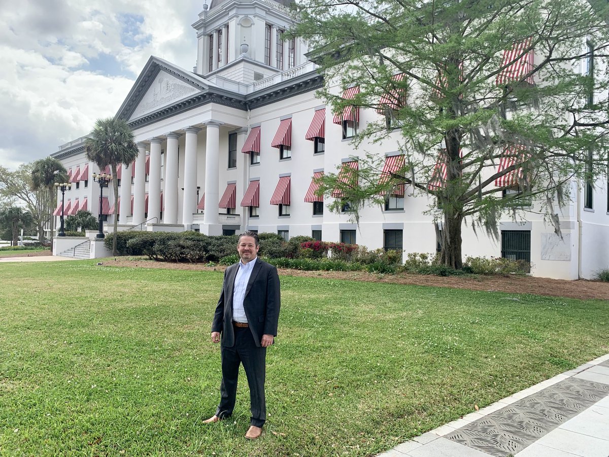 In Tallahassee for a few meetings and had to grab a shameless pic at the old Florida Capitol.