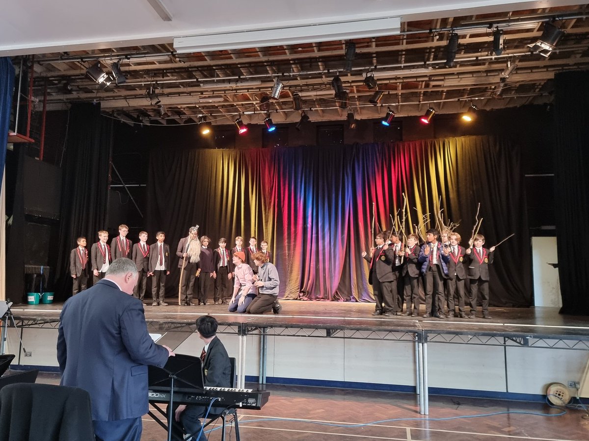 DramaKegs's tweet photo. Almost a week away...... #spamalot #knightsofni #proud @KEGS_Chelmsford https://t.co/cp3QB9DZxn