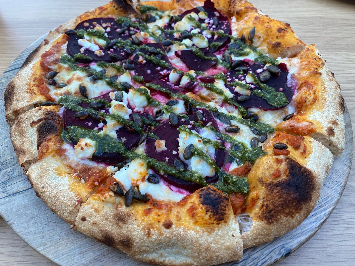 TnSCatering's tweet photo. Fancy a pizza me? Beetroot, goats cheese, spinach and pesto pizza 🤭🍕
#TNS #TheNewStandard #Pizza #GoatsCheese #Pesto #FancyPizza #Fancyaslice #Yummy https://t.co/GTs4VFSxXF
