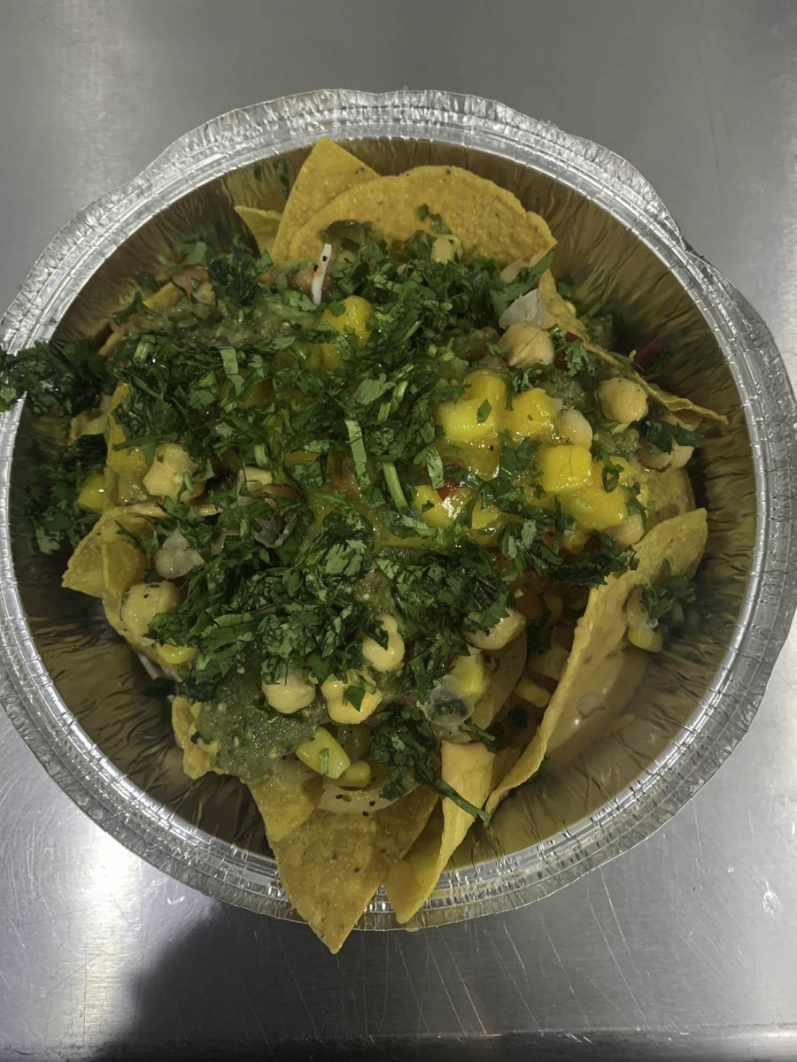 TimeGuac's tweet photo. Be sure to check out our website to read up on all of the menu items we offer at GUAC TIME. #MexicanRestaurant #MexicanFood #DineInRestaurant #GuacamoleAndChips https://t.co/CdlDeiLKrA https://t.co/KKBIUrXM7S