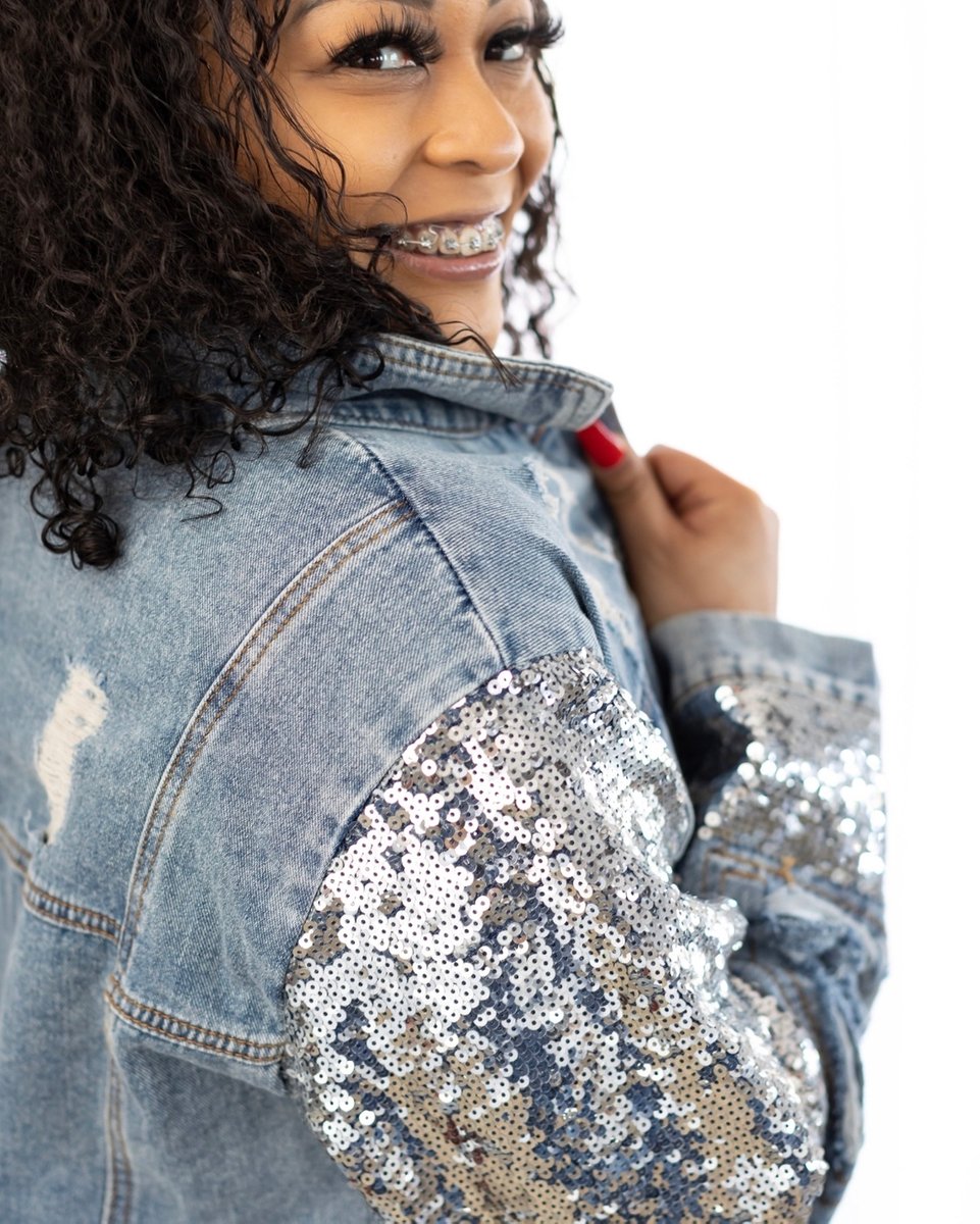 HausRenee's tweet photo. It’s all in the details!!! Light wash, light weight silver sequin arm with distressed detail. Available in sizes small to large. Shop tmrw at 12pm! Sign up to be the first to shop on our text list! LINK IN BIO!  

#denim #denimduster #denim #casualchicstyle #denimondenim #denim https://t.co/s79Co8xDK2