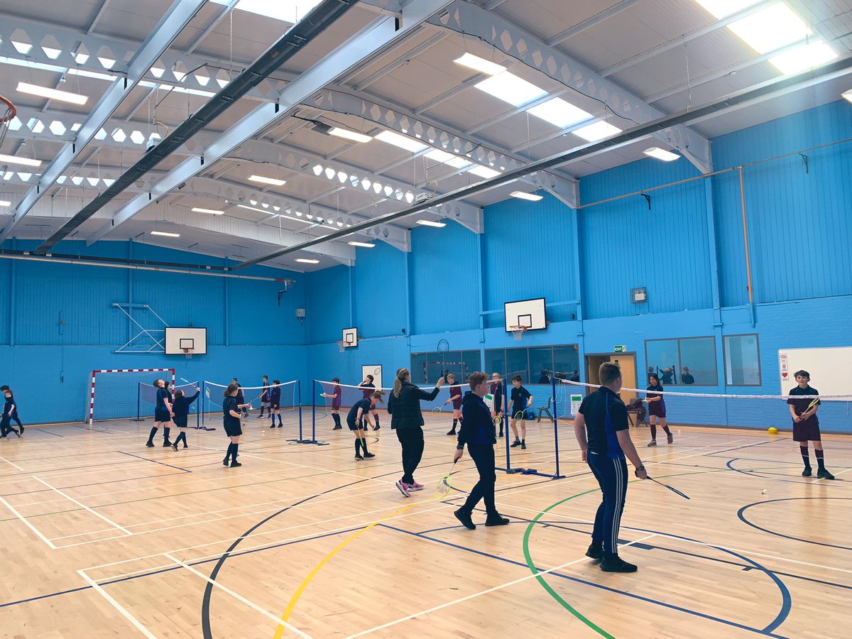 BeaconAcadPE's tweet photo. Another great turn out at KS4 Badminton this evening. Our clubs allow pupils to simply ‘pick-up-and-play’ enabling them to develop their game experience &amp; social skills. Thank you @ImrieMiss for club this evening. https://t.co/srxSaVSm1L