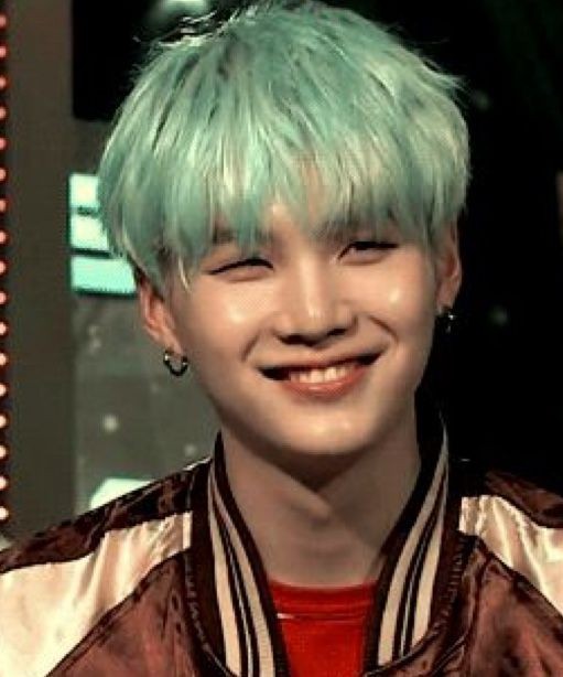 twnaye's tweet photo. Happy birthday to our precious Yoongi 🥳💗 https://t.co/N2RIDaWGeY