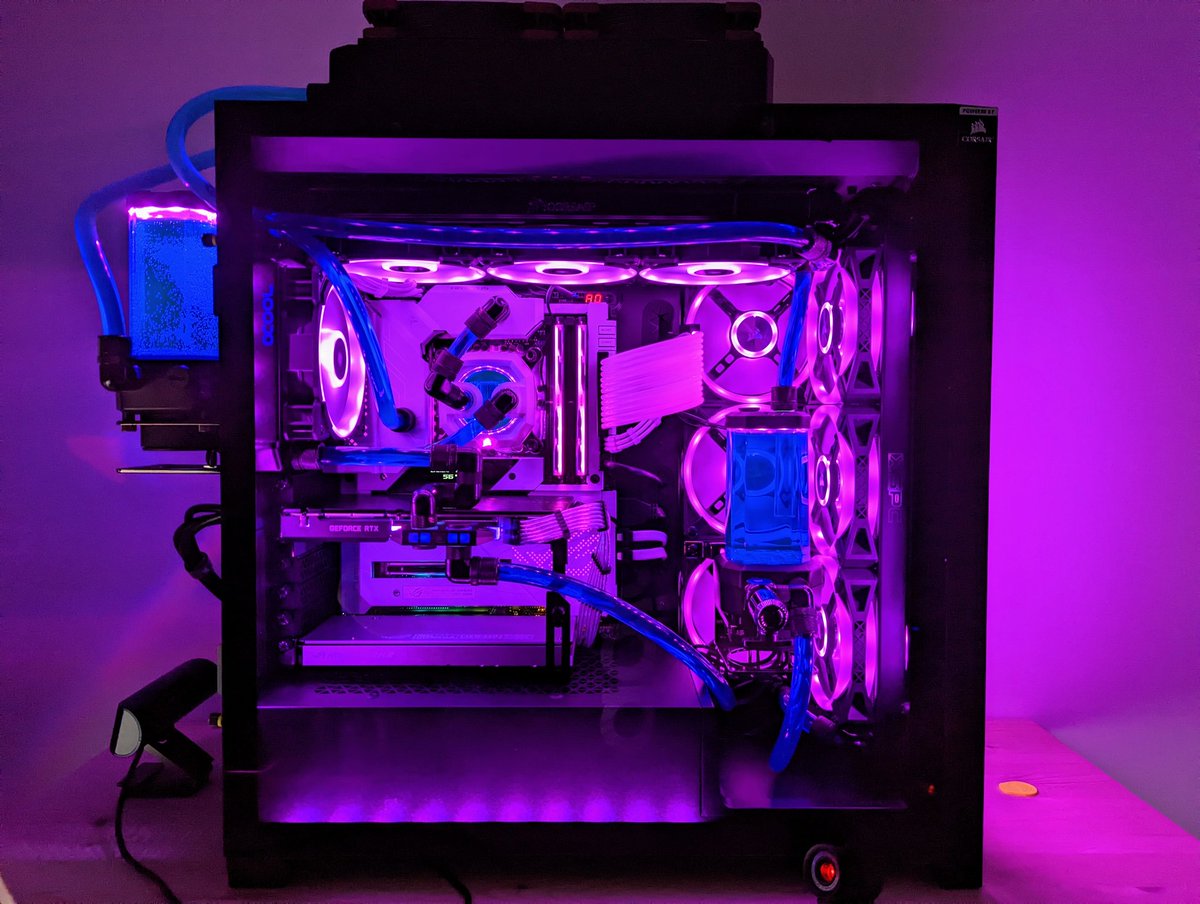 The_Starzz's tweet photo. @JayzTwoCents #Jaywhatdoyouthink0322

Asus Formula Z690
I9 12900k OC
5.2 all p core
4.2 all e core
46x cache

RAD
4 x 360mm
1 x 120mm

2 Pump

2x16GB GSKILL Z5 OC 6200mhz 32-36-36-58

RTX 3090 Founder OC @t 2085mhz

3 X 2TB NVME Gen 4

4 X 2TB Sata SSD

1600AXI PSU

Aorus 43 Inch 4k 144hz https://t.co/KRhMzXW16L