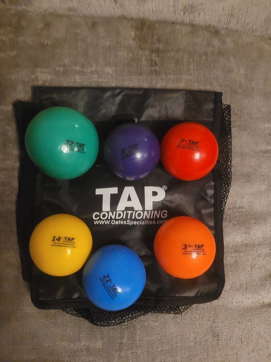 backgardencrick's tweet photo. Looking forward to doing some work with these @TAPCricket weighted balls.  Would be good to see the @OakamoorCC players clearing the rope more regularly this season https://t.co/1VlSYdAlLq
