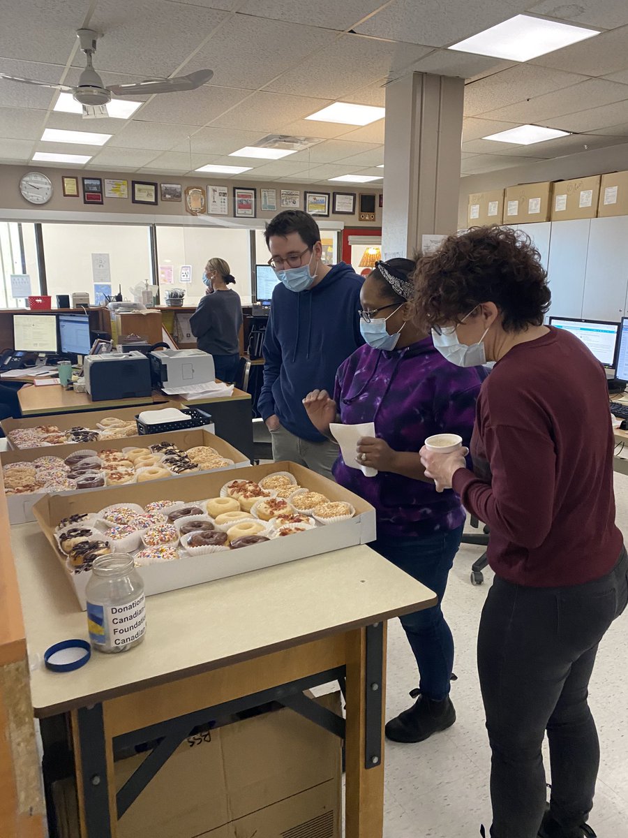 bssnews's tweet photo. Thank you Central Hastings School for the Random Act of Kindness!  We loved our donuts!❤️🖤 https://t.co/ByZllc75gt