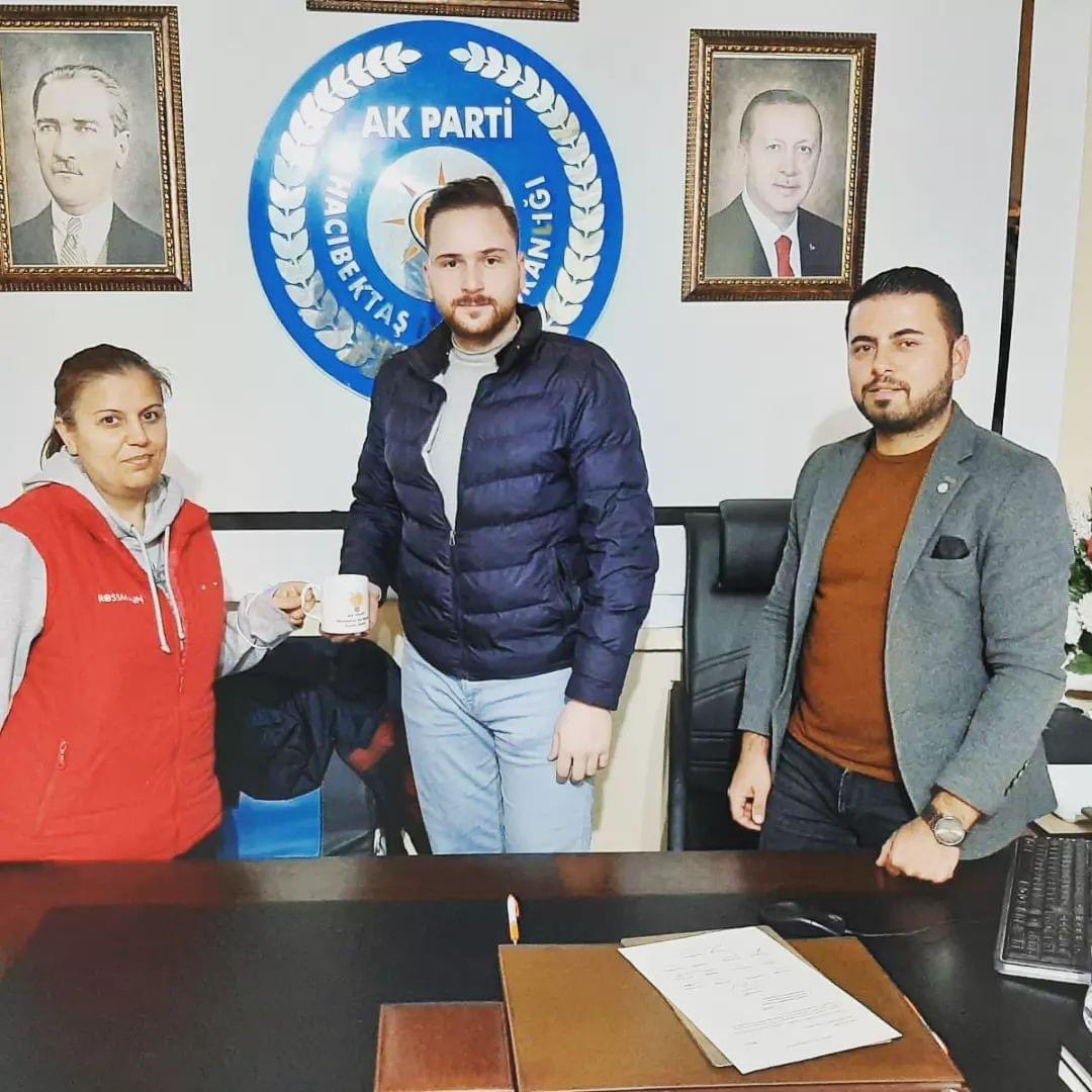 AKHACIBEKTS's tweet photo. Ak Parti Hacibektaş İlçe teşkilâtı olarak İlçe Koordinatörümuz @MedetAy50 Başkanımızın katılımı ile Haftalık olağan Yönetim Kurulu  toplantımızı icra etmiş olduk.
Hayırlara vesile olsun.

@kemikkiranali @kulmustafa77_ac @yucelmenekse50 @erkankandemir @EmrahDe50 https://t.co/r0uekCvieh