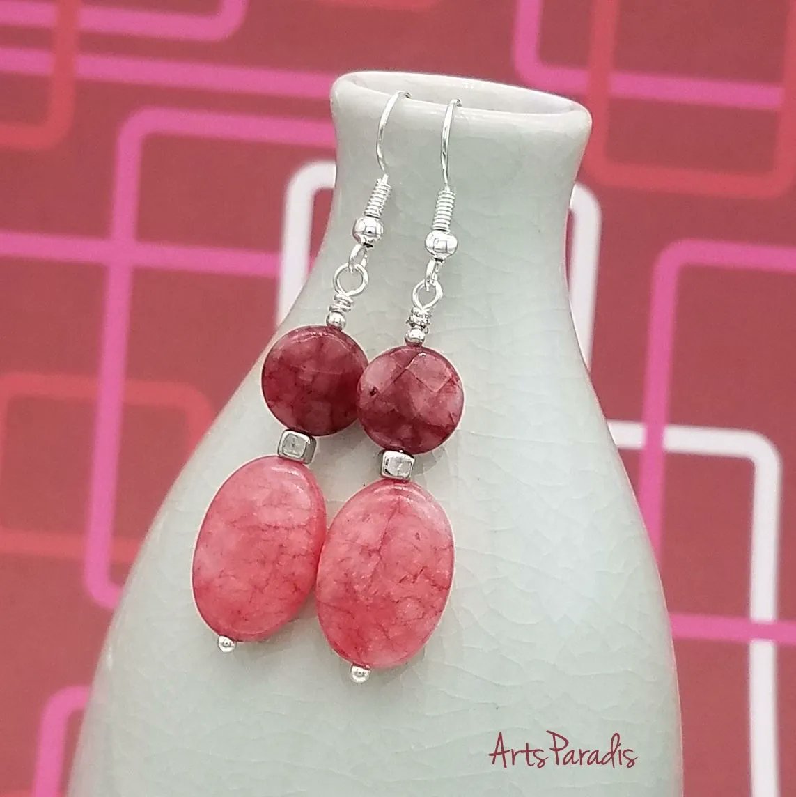 These jade earrings are so cute. The stone is so creamy and luscious. The top stone is called cranberry jade... It really does look exactly the same color as cranberries, doesn't it?
