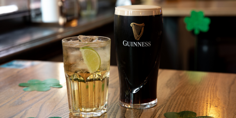 Let us take care of the driving this St. Patrick's Day!  🙌 
Why not head to The <a href="/OwainGlyndwr04/">Owain Glyndwr</a>, they have some great festivities planned! 🍀 
#PremierTaxis #Cardiff #StPatricksDay