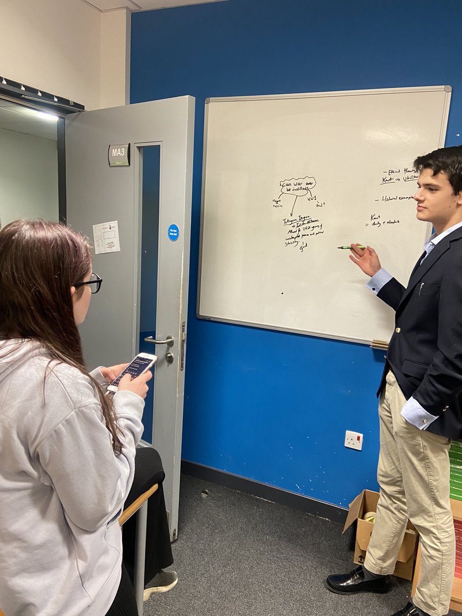 Boarding | Holyport College tweet media