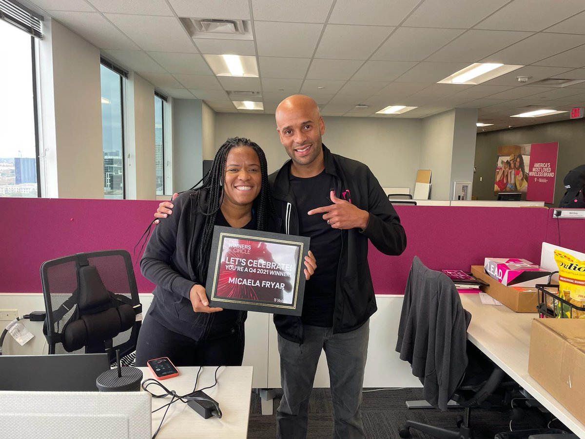 Congratulations to all of our South Central Q4 Winner Circle winners! You are our beacon of possibility. I had the opportunity to congratulate @InMeeksOpinion , our top performing Sr. Manager in person!