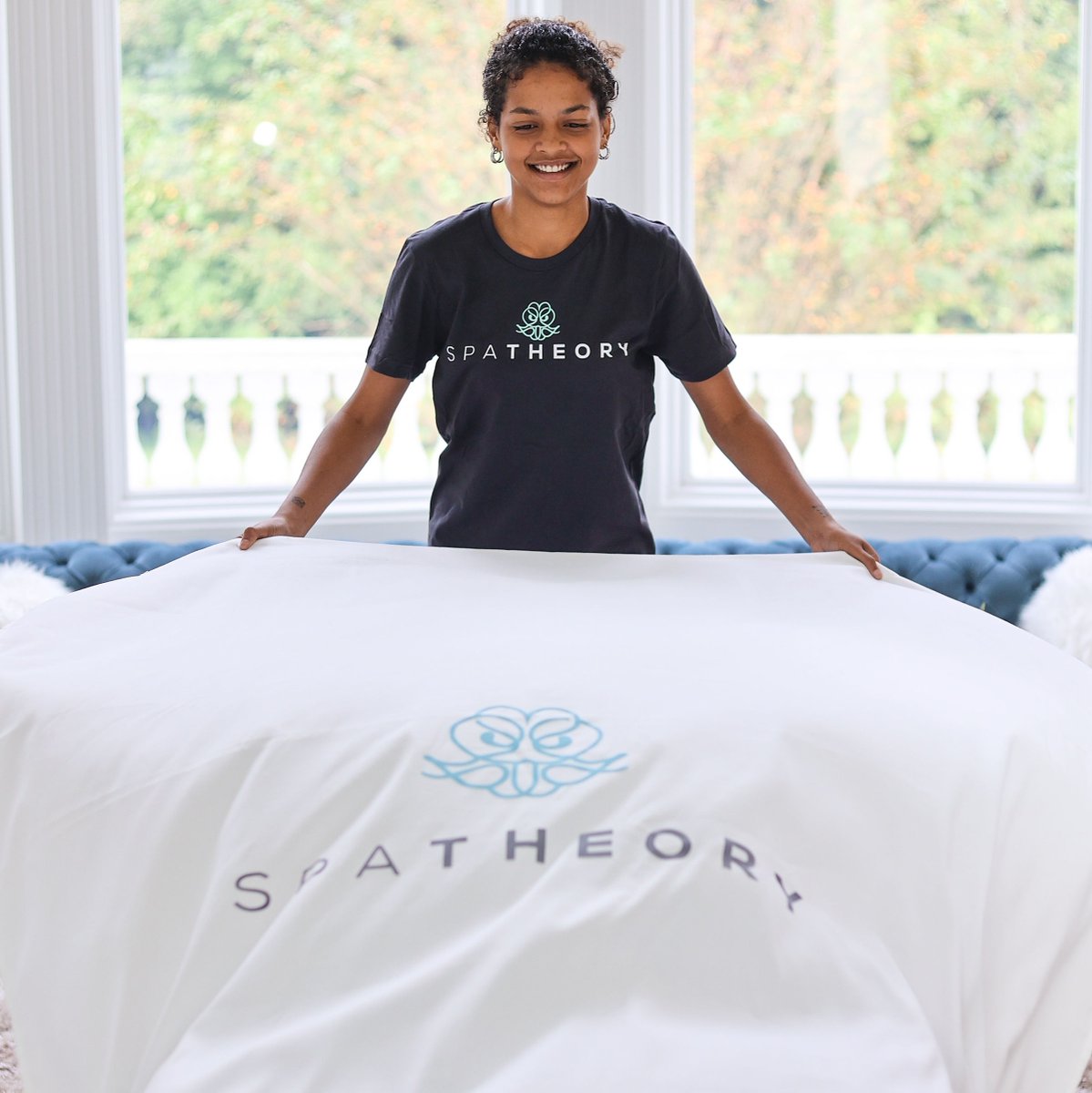 spa_theory's tweet photo. Relaxing is important!. Research shows that it keeps your heart healthier, cuts stress, reduces muscle tension, improves brain function and memory, and helps you avoid depression, anxiety, and obesity. #timetorelax https://t.co/Nuy34y35Qs