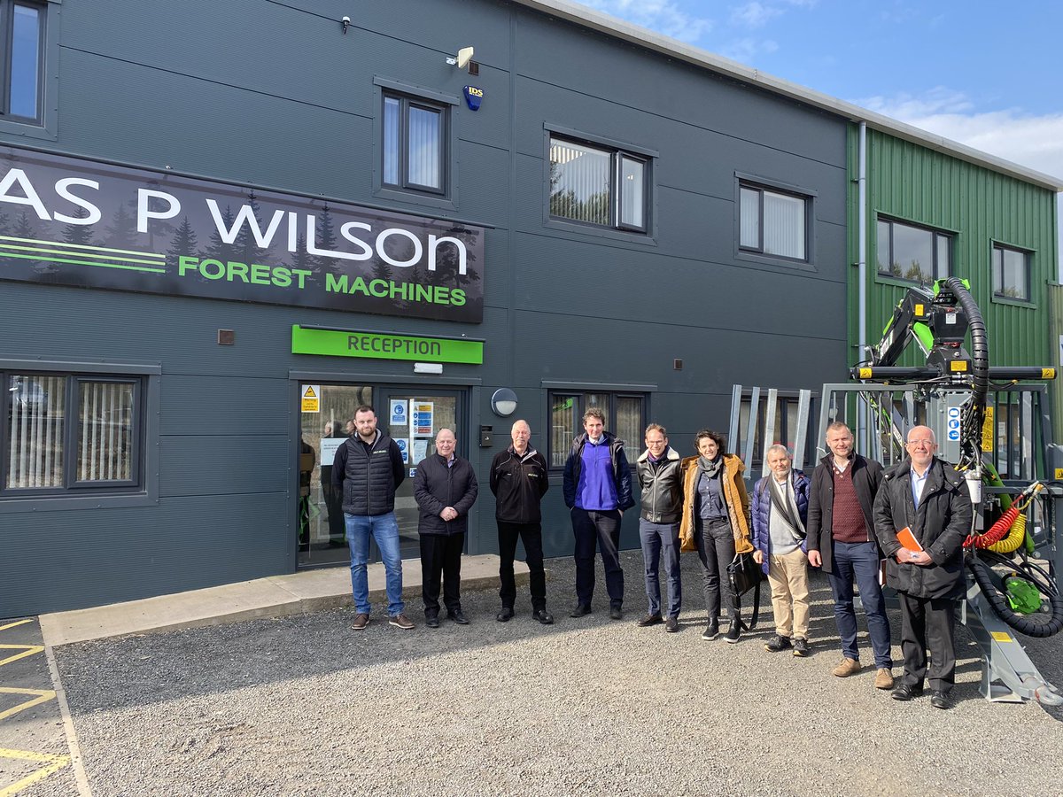gallowayglens's tweet photo. The @SoSEnterprise led @OECD delegate visit included a trip to @JasPWilson - a fascinating Galloway success story built on a track record of innovation and an enviable approach to apprenticeships, school visits and community engagement. A real asset for Dalbeattie &amp; Galloway https://t.co/nWmhjfFUkm