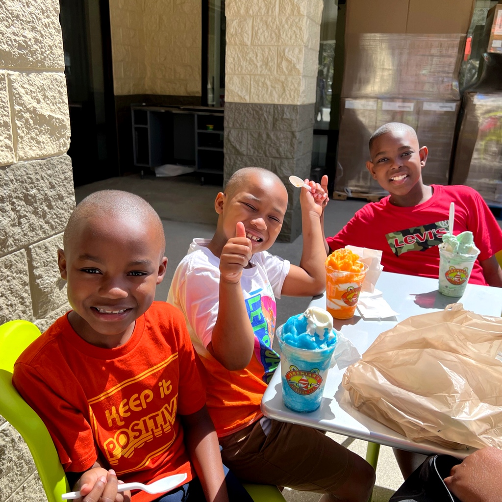 Jeremiah's Ice tweet media