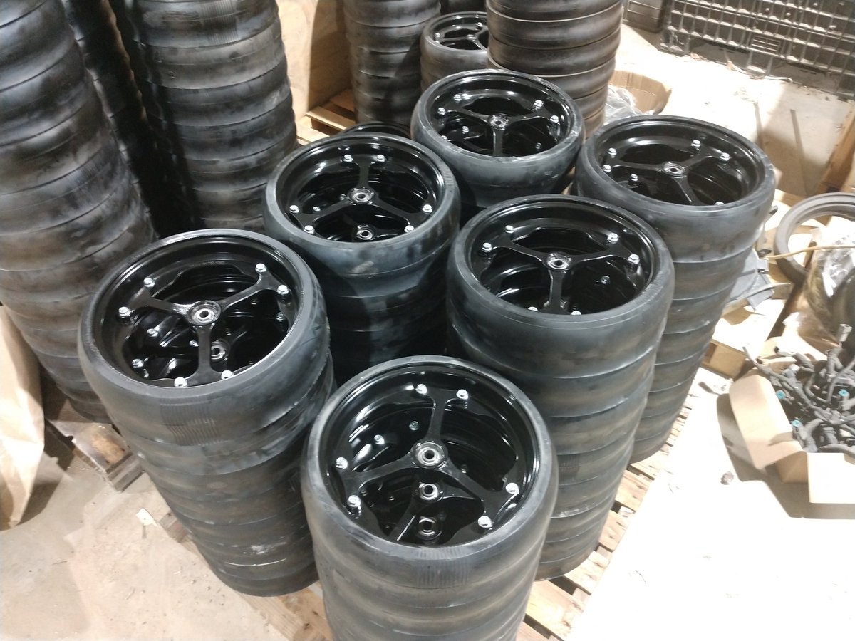 WamWheels's tweet photo. Wrapping up our #plant22 sales of WAM Wheels. Down to our last pallets of inventory.
Last chance to buy at $99. https://t.co/E5HLSVeG7d