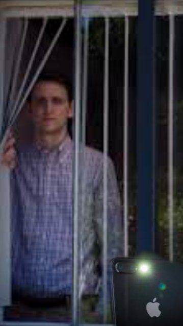 mozzarellaluvr's tweet photo. teens aged 14-18 seeing the outside world after 6 years once Spotify and discord go down https://t.co/OaK2pw5Kpm