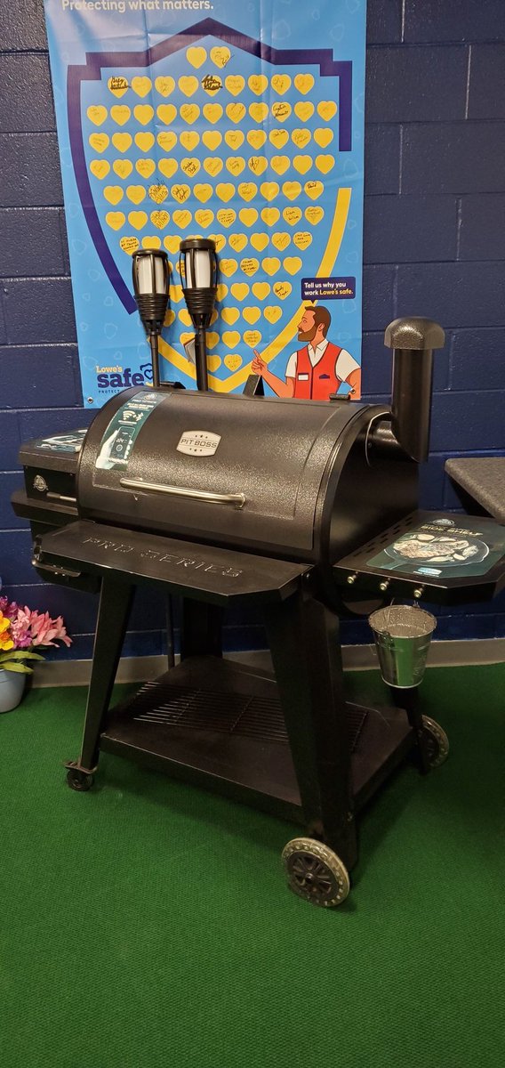 Lowe's Of Buckhannon tweet media