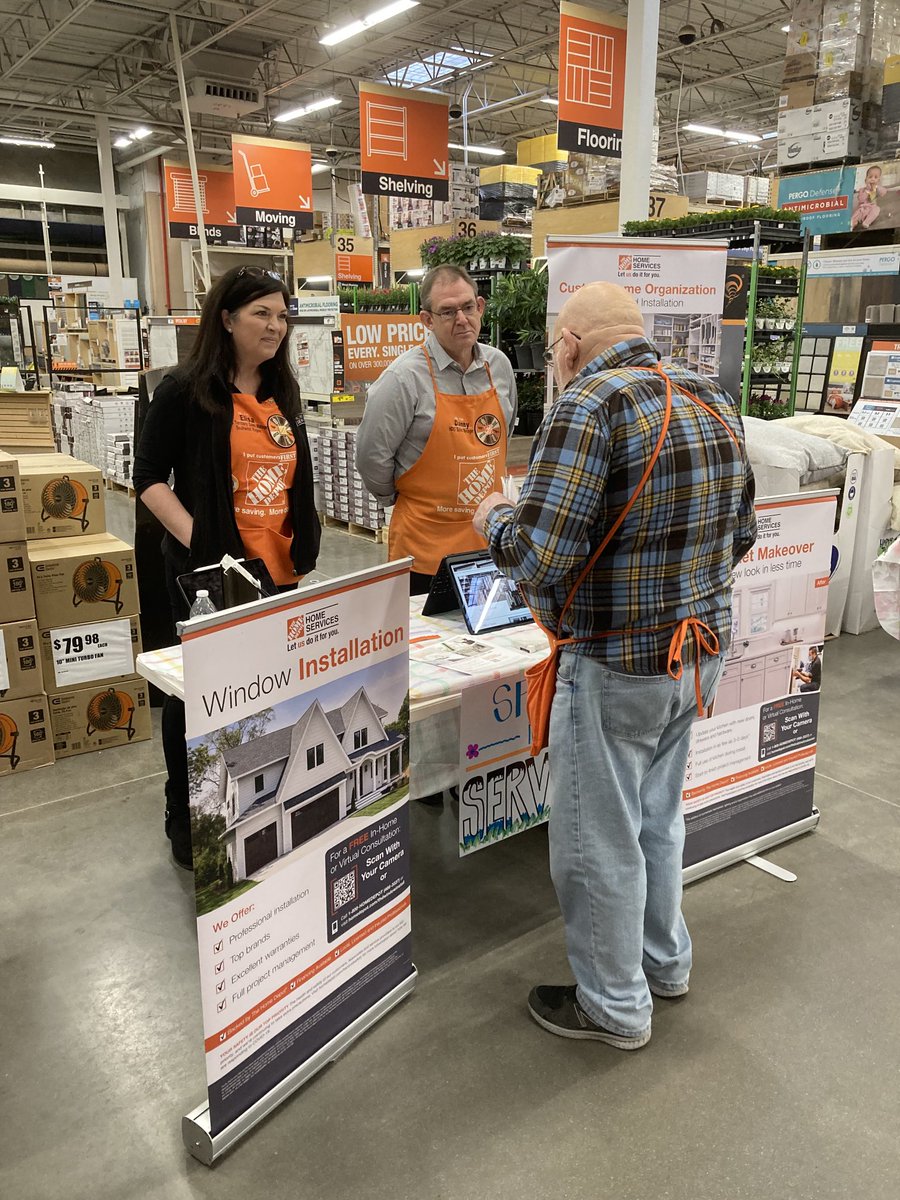 Service Awareness Days at 6581! Thank you for all the Service Providers support! ⁦<a href="/Penn_DSM/">Judy Penn</a>⁩ ⁦<a href="/XavierCantu11/">chris garcia</a>⁩
⁦<a href="/StacyCa01915854/">Stacy Carr</a>⁩ #Badger949