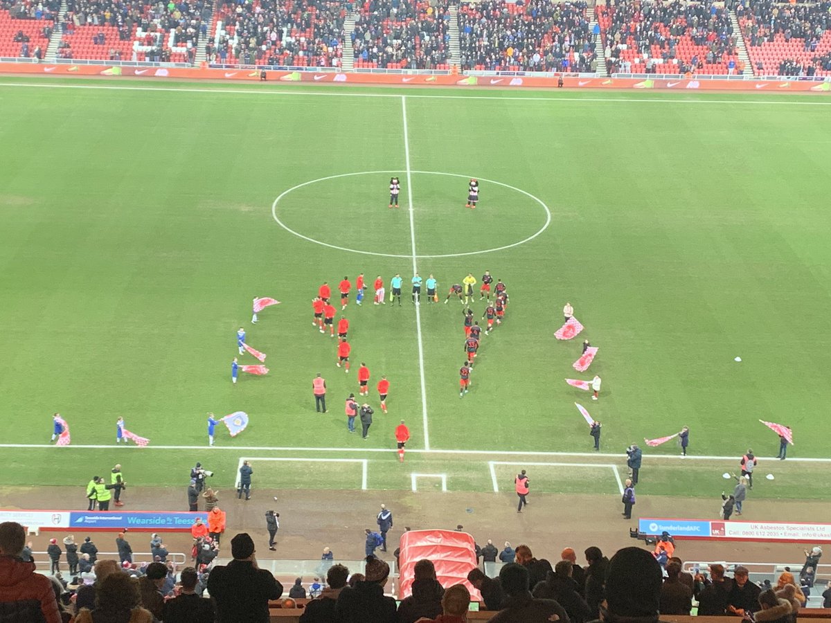 MattyJones93's tweet photo. The players are out…
#SAFC | #SUNFLEE https://t.co/I3YAozm1RN